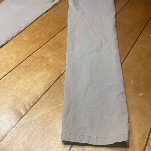 Lululemon Commission Pant 28x29 Color Beige Slim Fit Warpstreme LM5ACOS - Picture 12 of 16